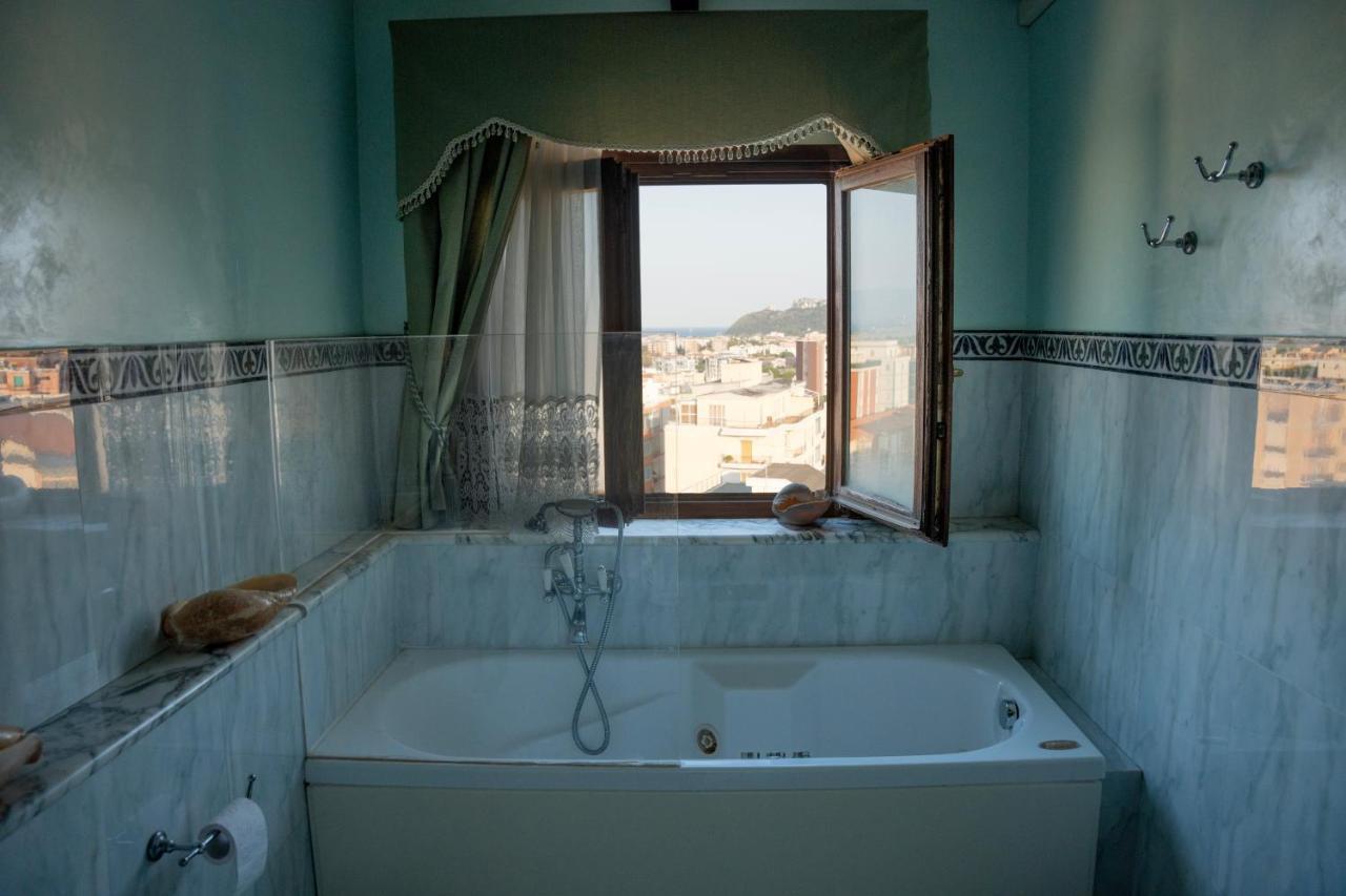Prestigioso Attico Panoramico Cagliari Villa Eksteriør bilde