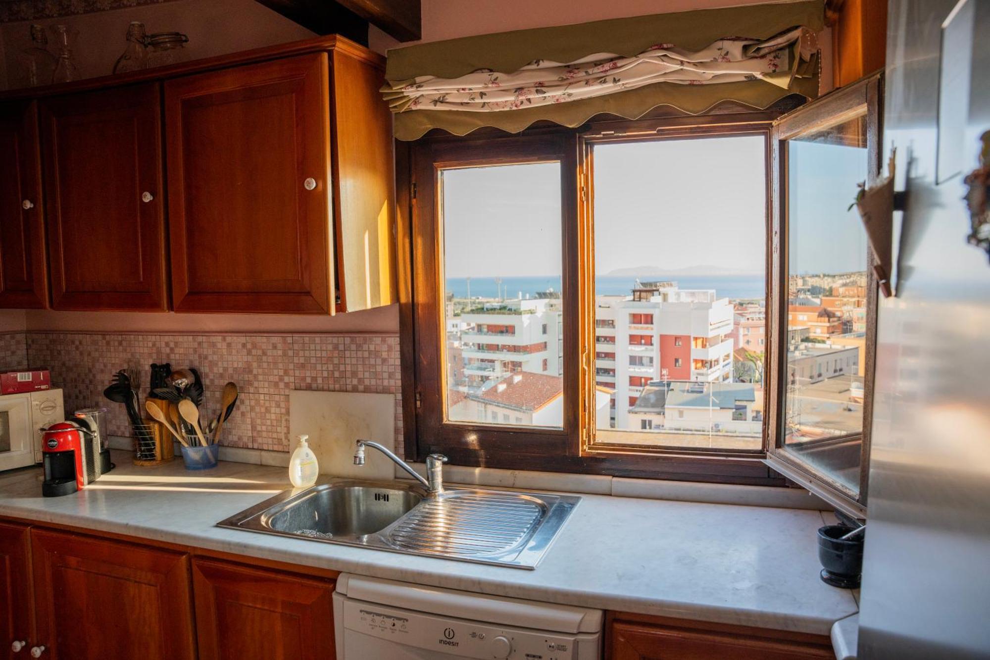 Prestigioso Attico Panoramico Cagliari Villa Eksteriør bilde